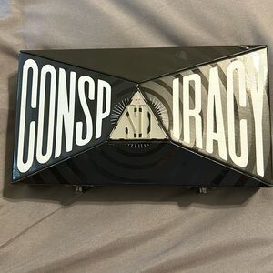 Jeffree Star Conspiracy Eye Shadow Palette